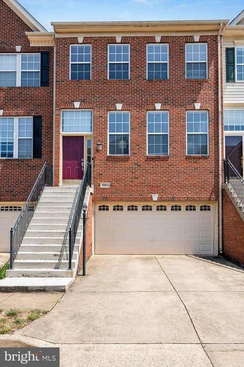 21022 Roaming Shores Ter, ASHBURN, VA, 20147-3204 | Card Image