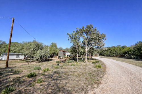 1315 Deer Valley Pass, Spring Branch, TX, 78070-3889 | Card Image