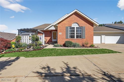 325-2457 Barrington Way, Wooster, OH, 44691-7260 | Card Image