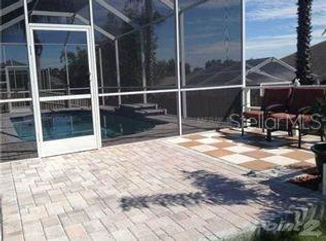 4512 River Overlook Dr, House other with 5 bedrooms, 3 bathrooms and null parking in Valrico FL | Image 4