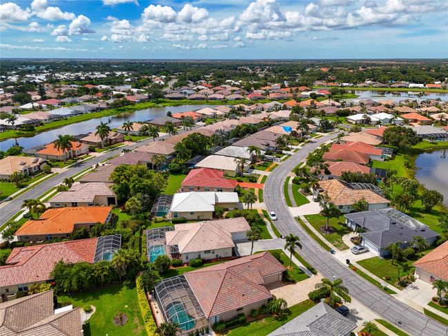 700 Silk Oak Drive, House other with 3 bedrooms, 2 bathrooms and null parking in Venice FL | Image 65