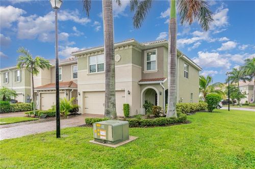 12518 Laurel Cove Dr, FORT MYERS, FL, 33913-8725 | Card Image