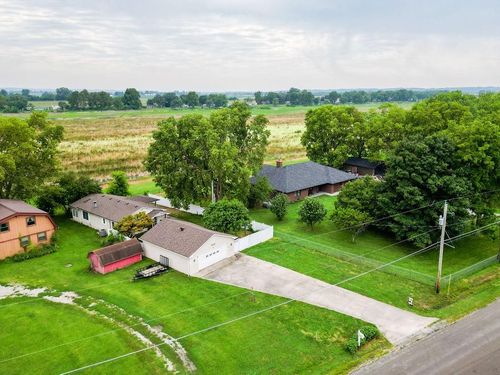 3312 Sw Lakefront Ln W, Saint Joseph, MO, 64504-9549 | Card Image