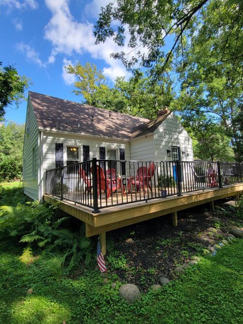 3281 Lockwood Blvd, Lake Geneva, WI, 53147-4527 | Card Image