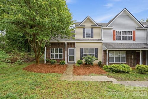 7621 Petrea Ln, Charlotte, NC, 28227-1060 | Card Image