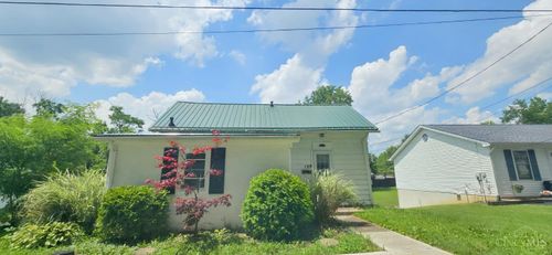 128 W Burroughs St, Blanchester, OH, 45107-1422 | Card Image