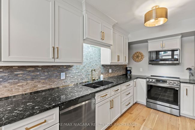 10 The Promenade, House other with 4 bedrooms, 3 bathrooms and 2 parking in Niagara on the Lake ON | Image 7