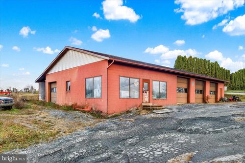 140 Hershey Rd, HERSHEY, PA, 17033-2461 | Card Image