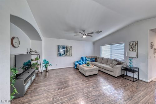 8567 Little Fox St, Las Vegas, NV, 89123-2712 | Card Image