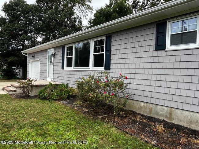 546 Bash Road, House other with 3 bedrooms, 2 bathrooms and null parking in Toms River NJ | Image 2