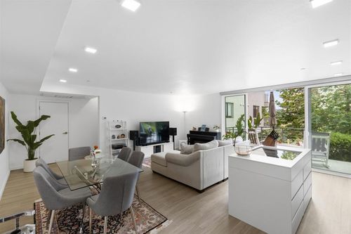 2885 B St, San Diego, CA, 92102-2208 | Card Image