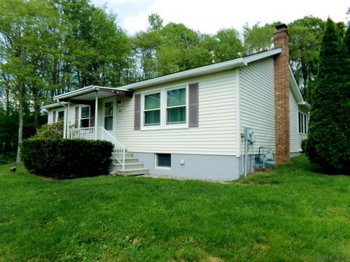 606 Garrett Shortcut Rd, Berlin, PA, 15530-6803 | Card Image