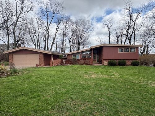 327 Wayne St, Claysville, PA, 15323-2301 | Card Image