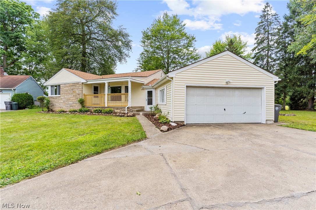 Thurber Ln, Youngstown, OH 44509