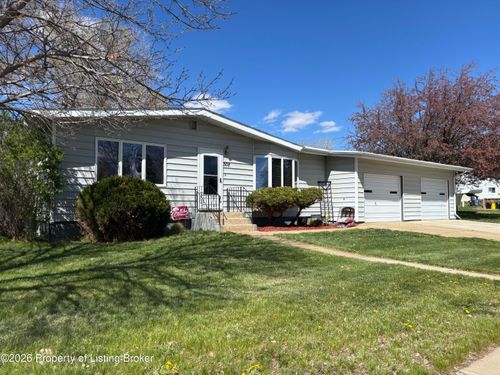 308 & 306 1st Street Nw, Bowman, ND, 58623 | Card Image