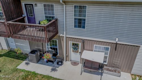 337 Montgomery Ave, Church Hill, TN, 37642-3003 | Card Image