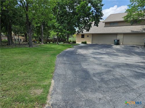 15-3901 Chisholm Trl, Salado, TX, 76571-5494 | Card Image