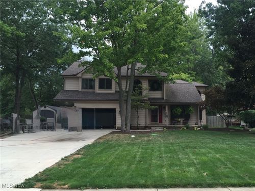 7346 Taft St, Mentor, OH, 44060-4727 | Card Image