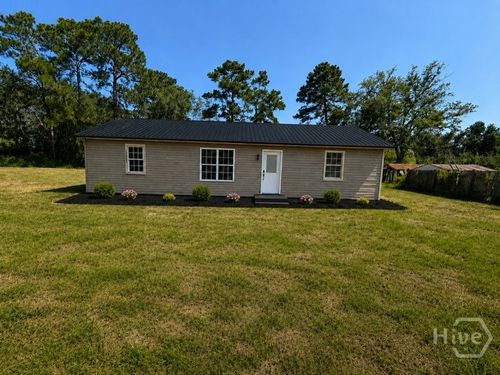 81 Daphney Ln, Statesboro, GA, 30458-3599 | Card Image