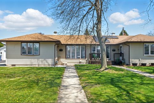 8801 S Kilbourn Ave, Hometown, IL, 60456-1023 | Card Image
