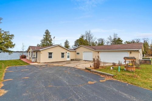 W6220 Crescent Lane, Lake, WI, 54114 | Card Image