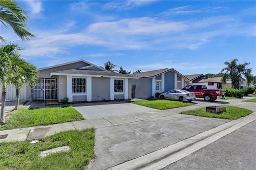 x-11854 Sw 210th St, MIAMI, FL, 33177-7005 | Card Image