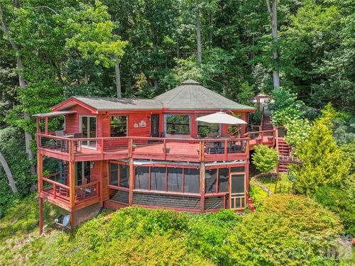 632 Dogwood Trl, Waynesville, NC, 28786-8168 | Card Image