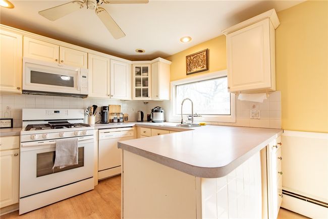 72 Flagg Ave, House other with 3 bedrooms, 2 bathrooms and 3 parking in Warwick RI | Image 10