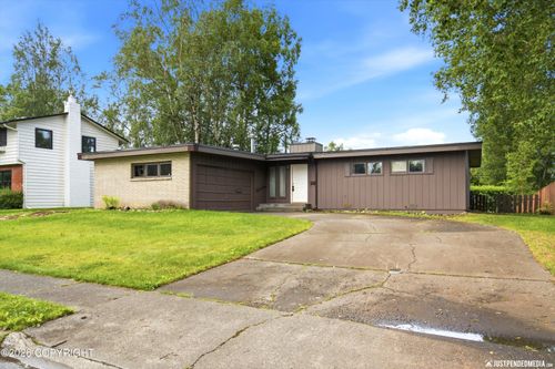 2952 Madison Way, Anchorage, AK, 99508 | Card Image