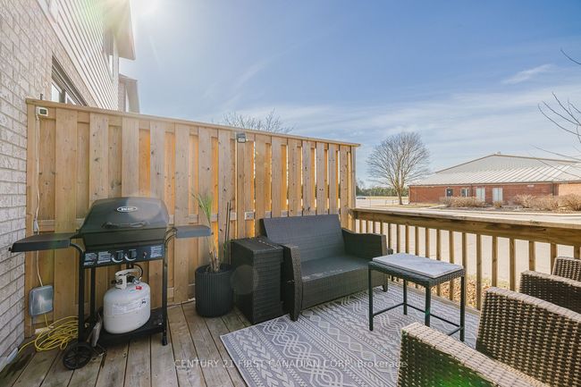 9 - 601 Lions Park Dr, Condo with 3 bedrooms, 4 bathrooms and 1 parking in Mount Brydges ON | Image 31