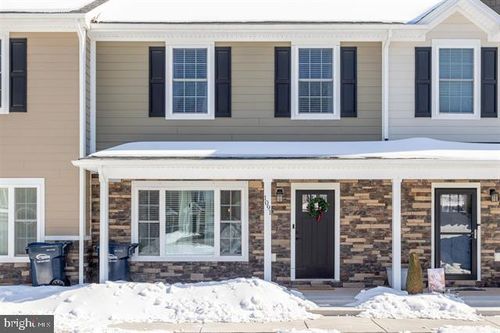 1091 Bluemoon Dr, ROCKINGHAM, VA, 22801-1323 | Card Image