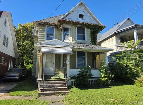 750 16th St, Niagara Falls, NY, 14301-2202 | Card Image