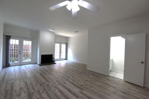 m-2727 Shelby Ave, Dallas, TX, 75219-4118 | Card Image
