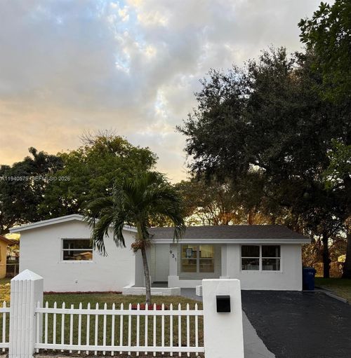 931 Nw 38th Ave, Lauderhill, FL, 33311-6333 | Card Image