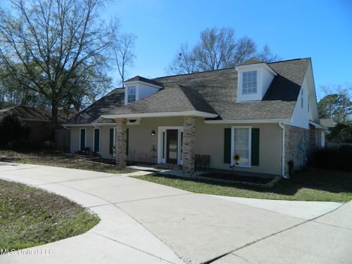 87129 Golf Club Dr, Diamondhead, MS, 39525-3763 | Card Image