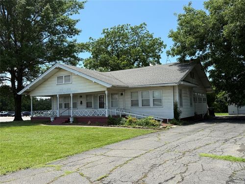 520 S Main St, Wetumka, OK, 74883-5013 | Card Image