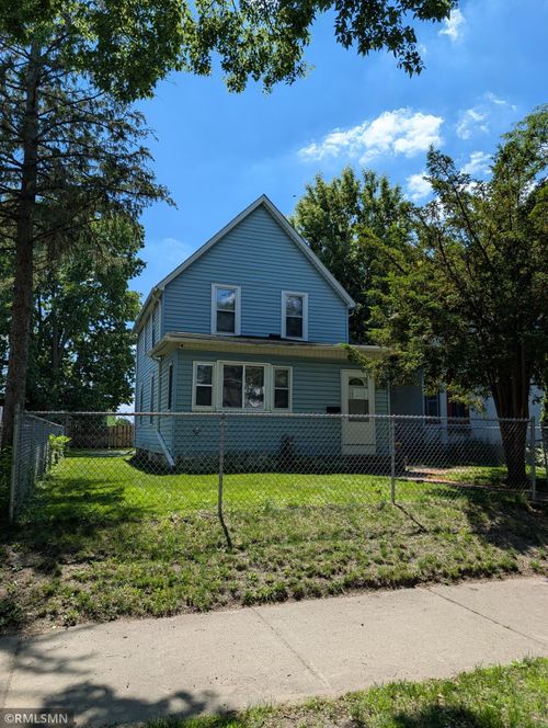 2003 Willow Ave N, Minneapolis, MN, 55411-1812 | Card Image