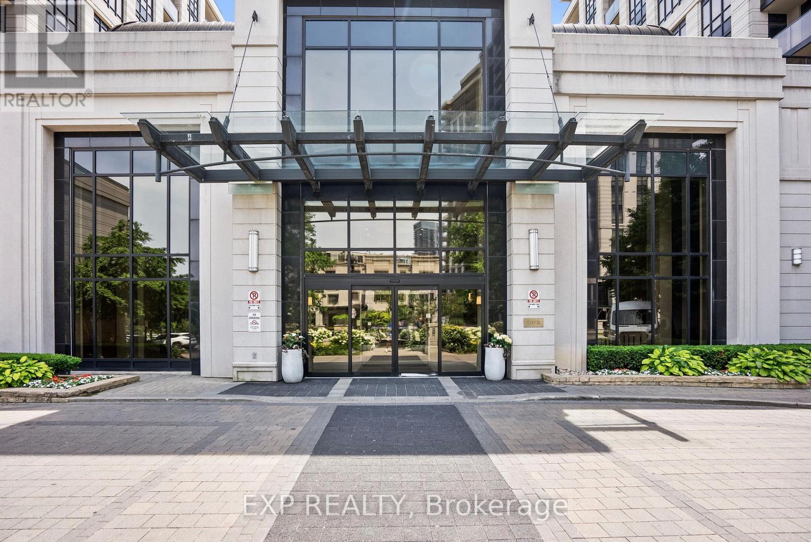 Residential in Toronto (Willowdale East) 2