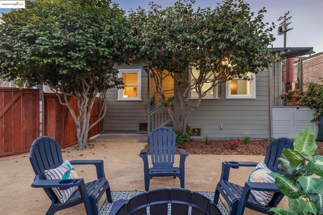 1092 Dwight Way, House other with 2 bedrooms, 2 bathrooms and 1 parking in Berkeley CA | Image 30