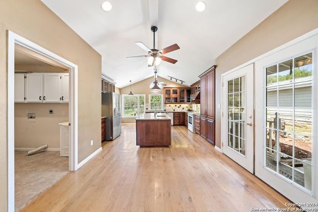 3420 Junction Hwy, House other with 2 bedrooms, 2 bathrooms and null parking in ingram TX | Image 6