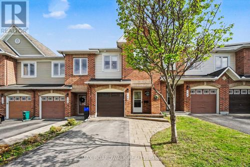 146 Marrissa Ave, Gloucester, ON, K1J0A6 | Card Image