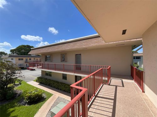 212-212 Oxford 400, West Palm Beach, FL, 33417-1416 | Card Image