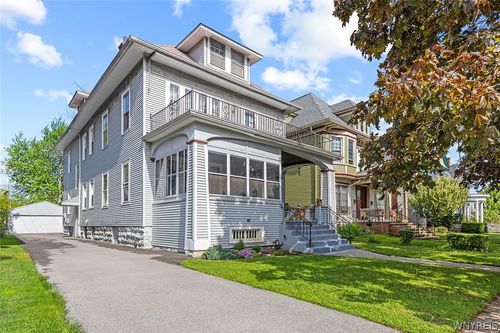 230 Parker Ave, Buffalo, NY, 14214-1638 | Card Image