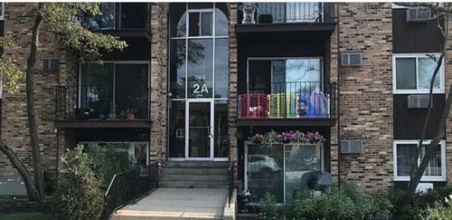 apt-314-745 Hill Dr, Hoffman Estates, IL, 60169-1456 | Card Image