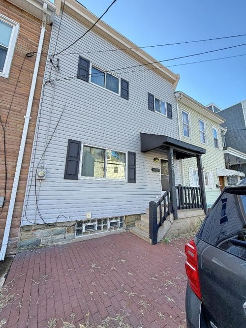 5232 Wickliff St, Pittsburgh, PA, 15201-2454 | Card Image