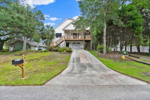 104 Sw 30th St, Oak Island, NC, 28465-7703 | Card Image