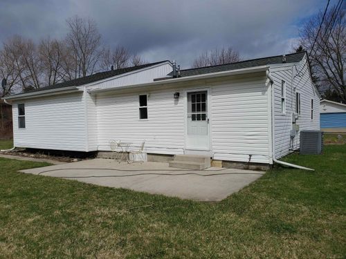 7282 Birchcrest Rd, Lexington, MI, 48450-8814 | Card Image