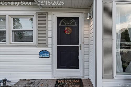 1410 Hampton Rd, Mount Clemens, MI, 48043-3051 | Card Image