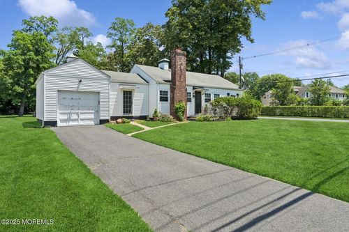 565 Prospect Ave, Little Silver, NJ, 07739-1439 | Card Image