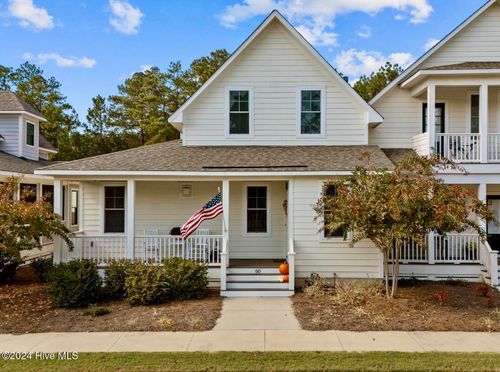 60 Station Avenue, Southern Pines, NC, 28387 | Card Image